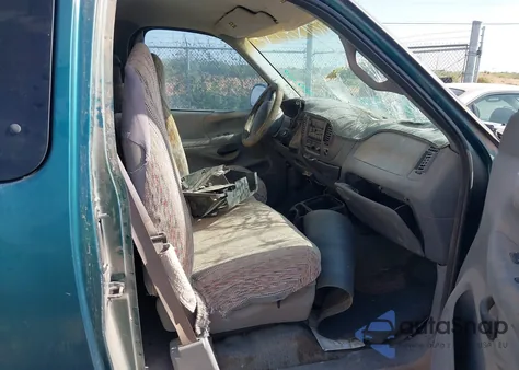 1998 Ford F-150 Lariat/Standard/Xl/Xlt из США, поврежденный, VIN 1FTDX1762WKA05386